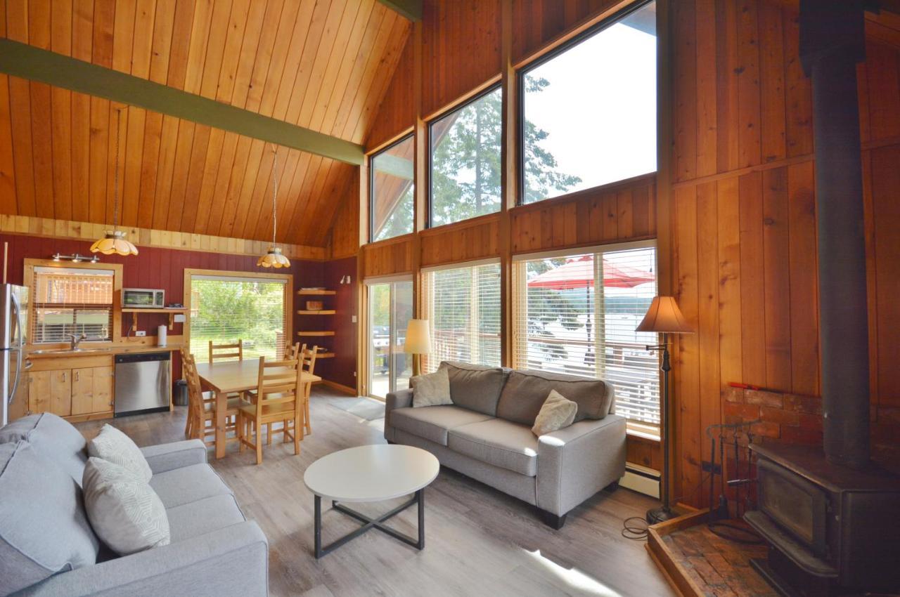Pender Harbour Resort & Marina Garden Bay 외부 사진