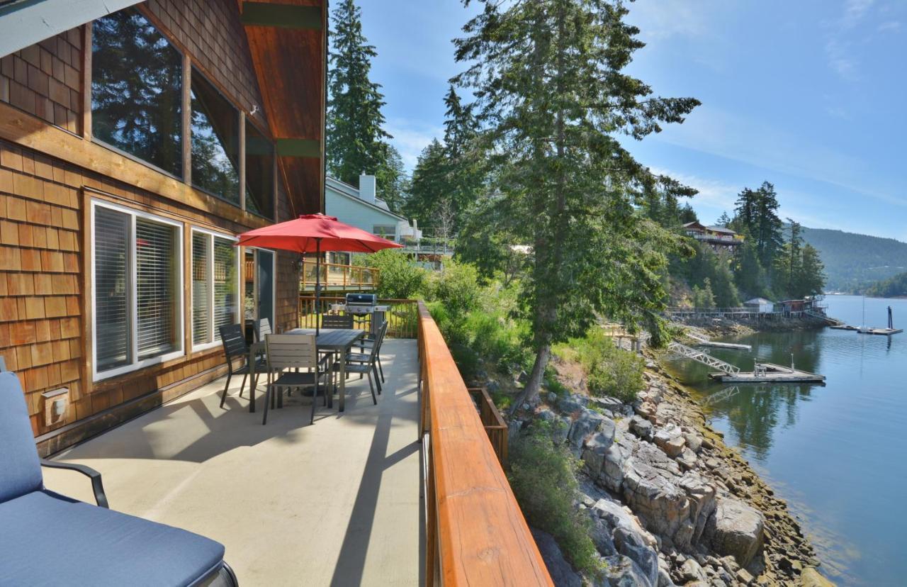 Pender Harbour Resort & Marina Garden Bay 외부 사진