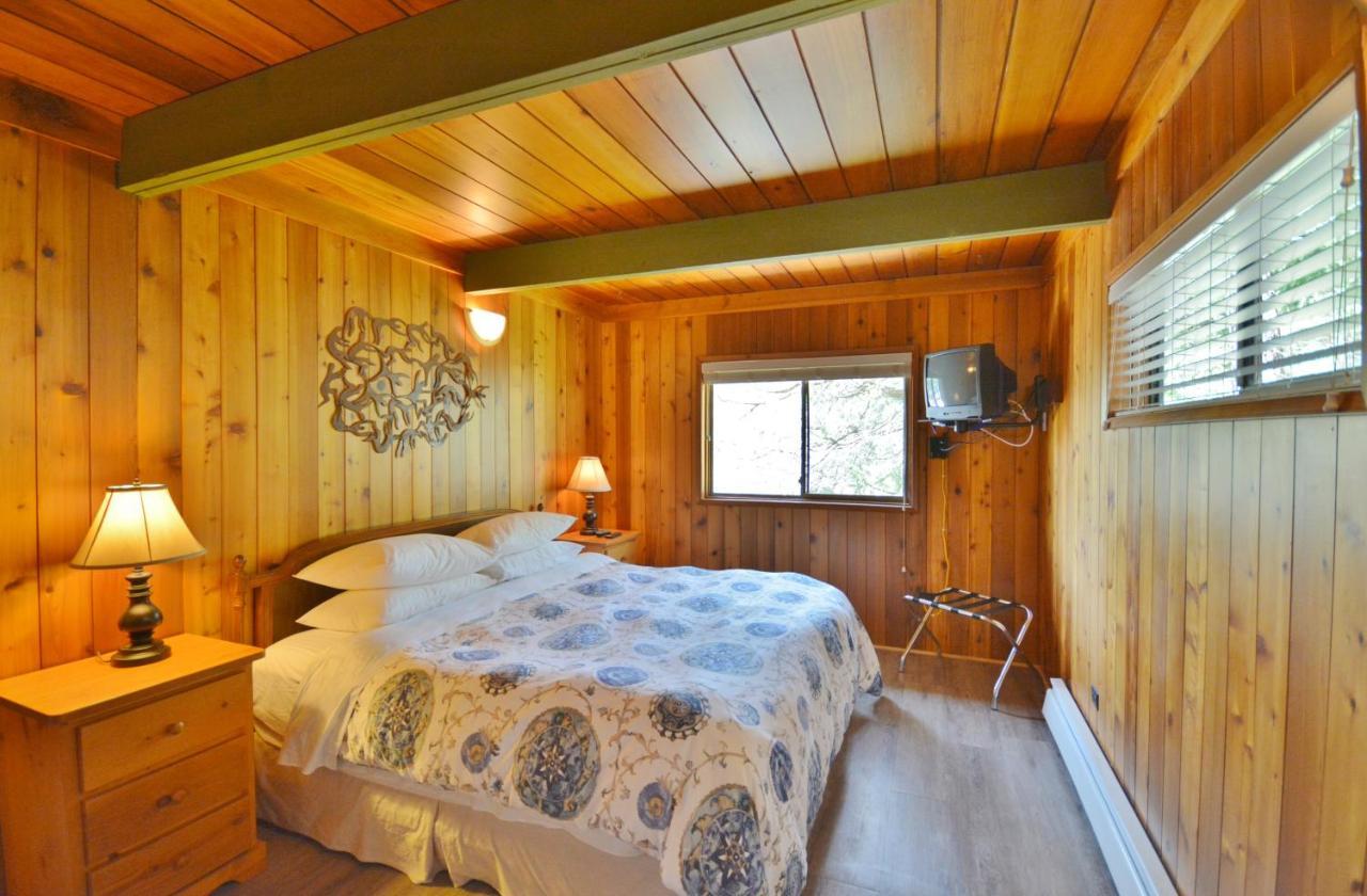 Pender Harbour Resort & Marina Garden Bay 외부 사진