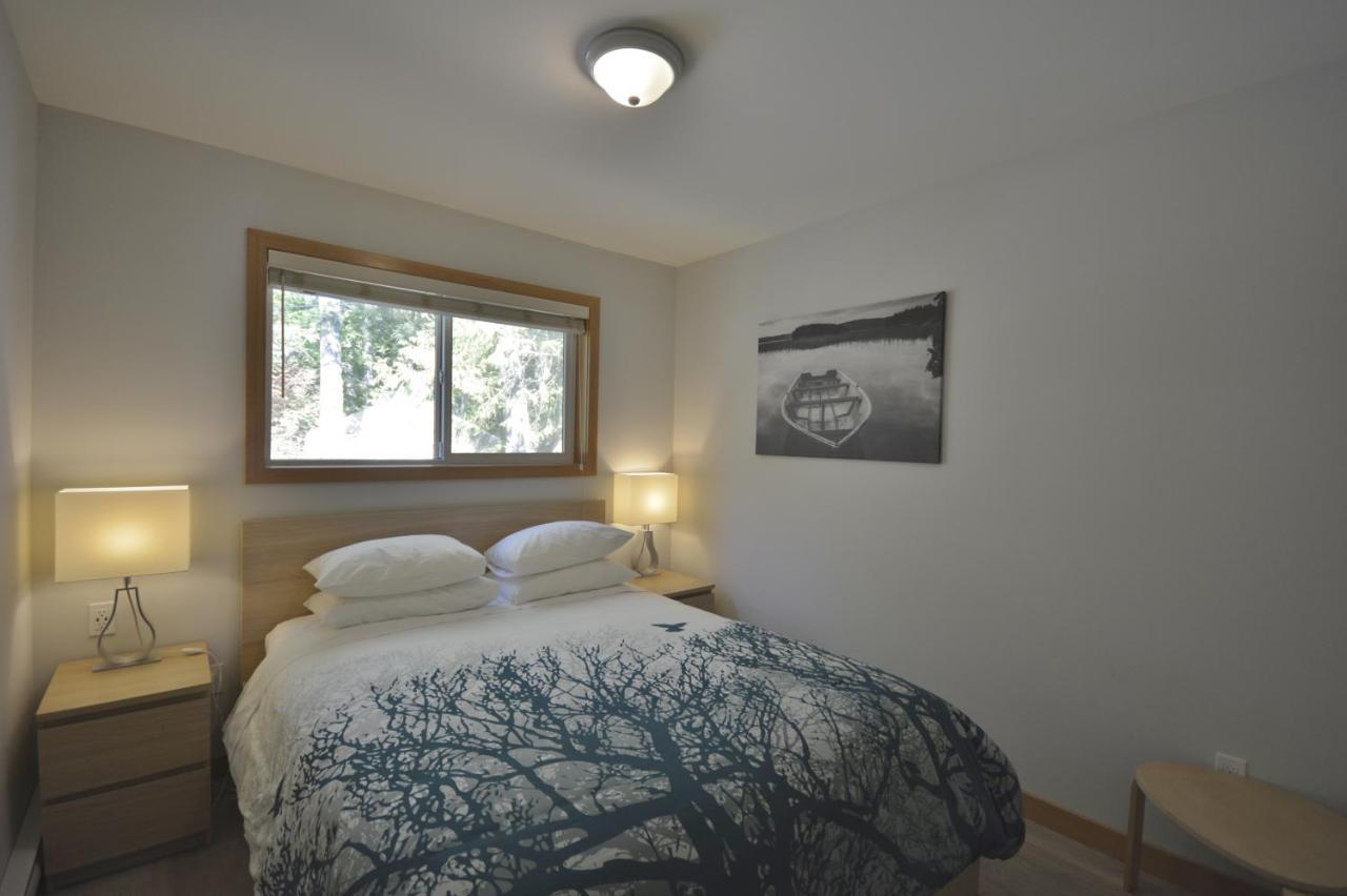 Pender Harbour Resort & Marina Garden Bay 외부 사진