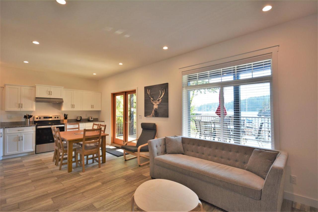 Pender Harbour Resort & Marina Garden Bay 외부 사진
