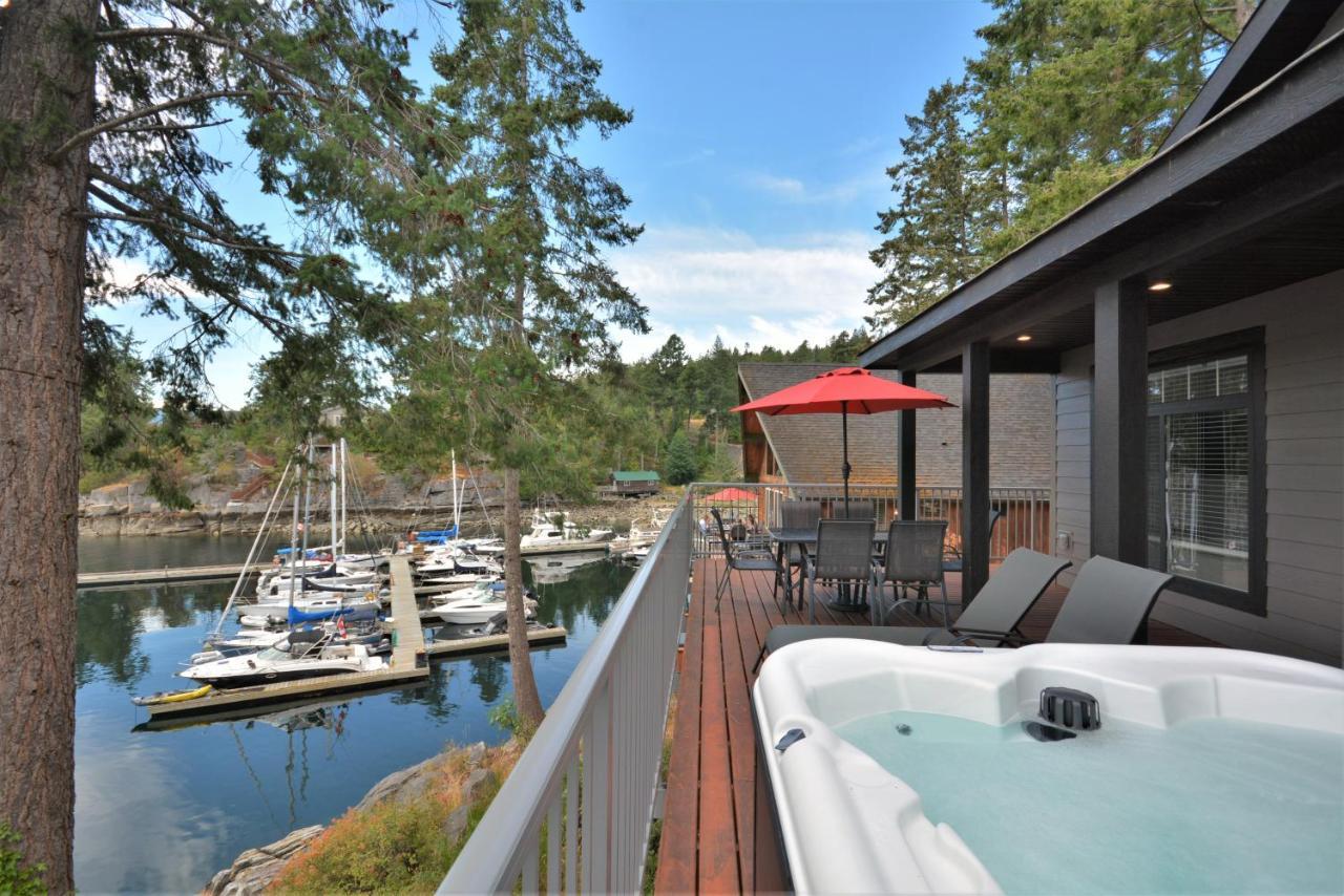 Pender Harbour Resort & Marina Garden Bay 외부 사진