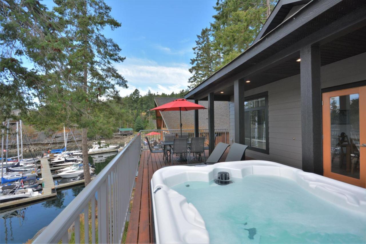 Pender Harbour Resort & Marina Garden Bay 외부 사진