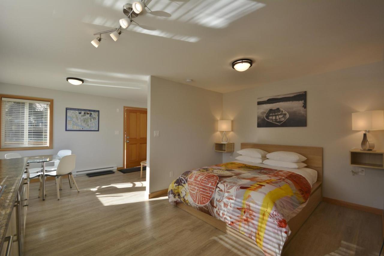 Pender Harbour Resort & Marina Garden Bay 외부 사진