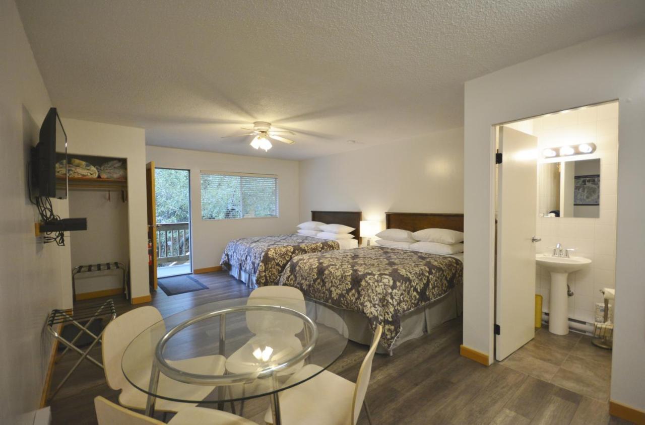 Pender Harbour Resort & Marina Garden Bay 외부 사진